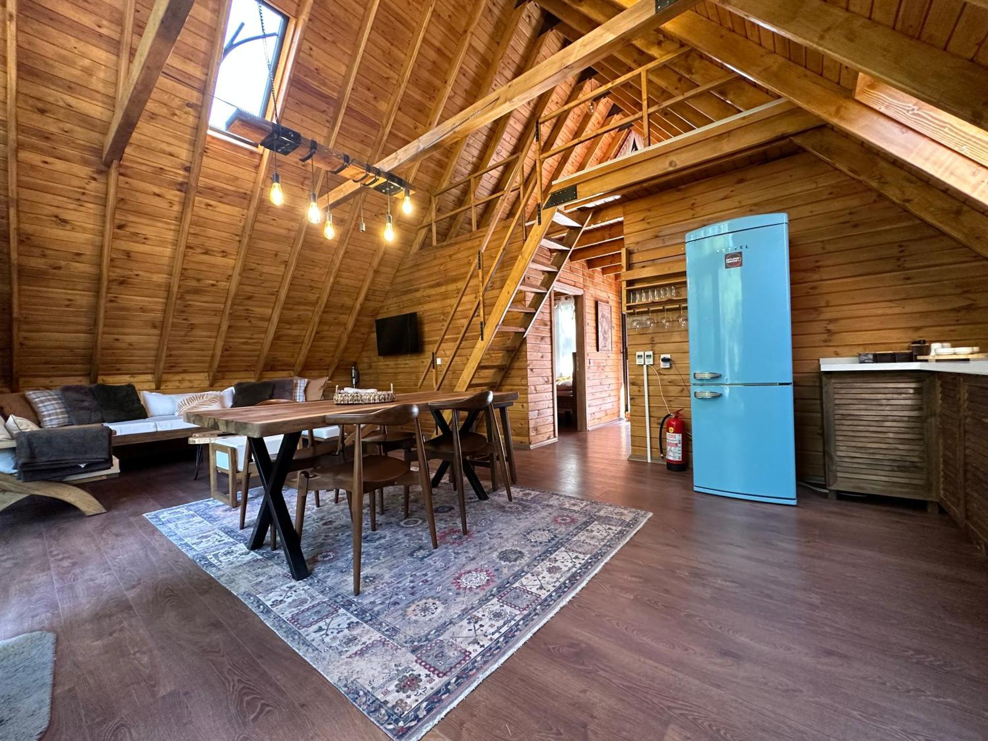 Panurlawoodenhouse Oezel Havuz& Sauna Mavi Exterior photo